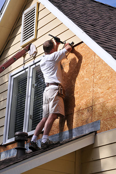 Best Siding Removal and Disposal  in Cosmopolis, WA